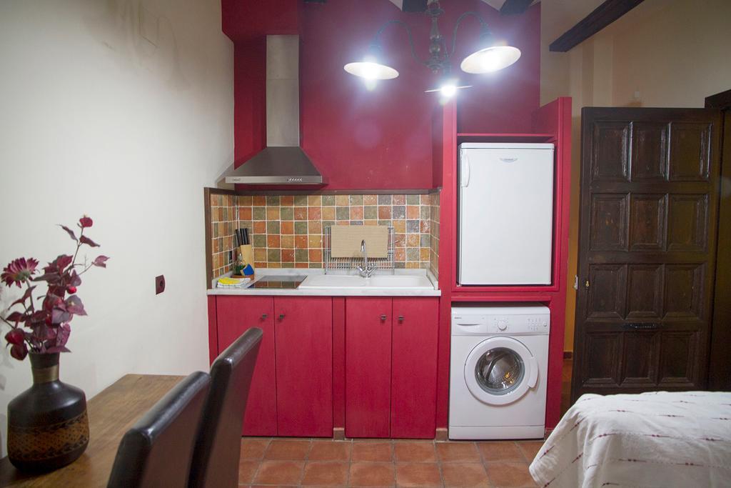 Apartamentos El Canonigo De Teruel Exterior photo