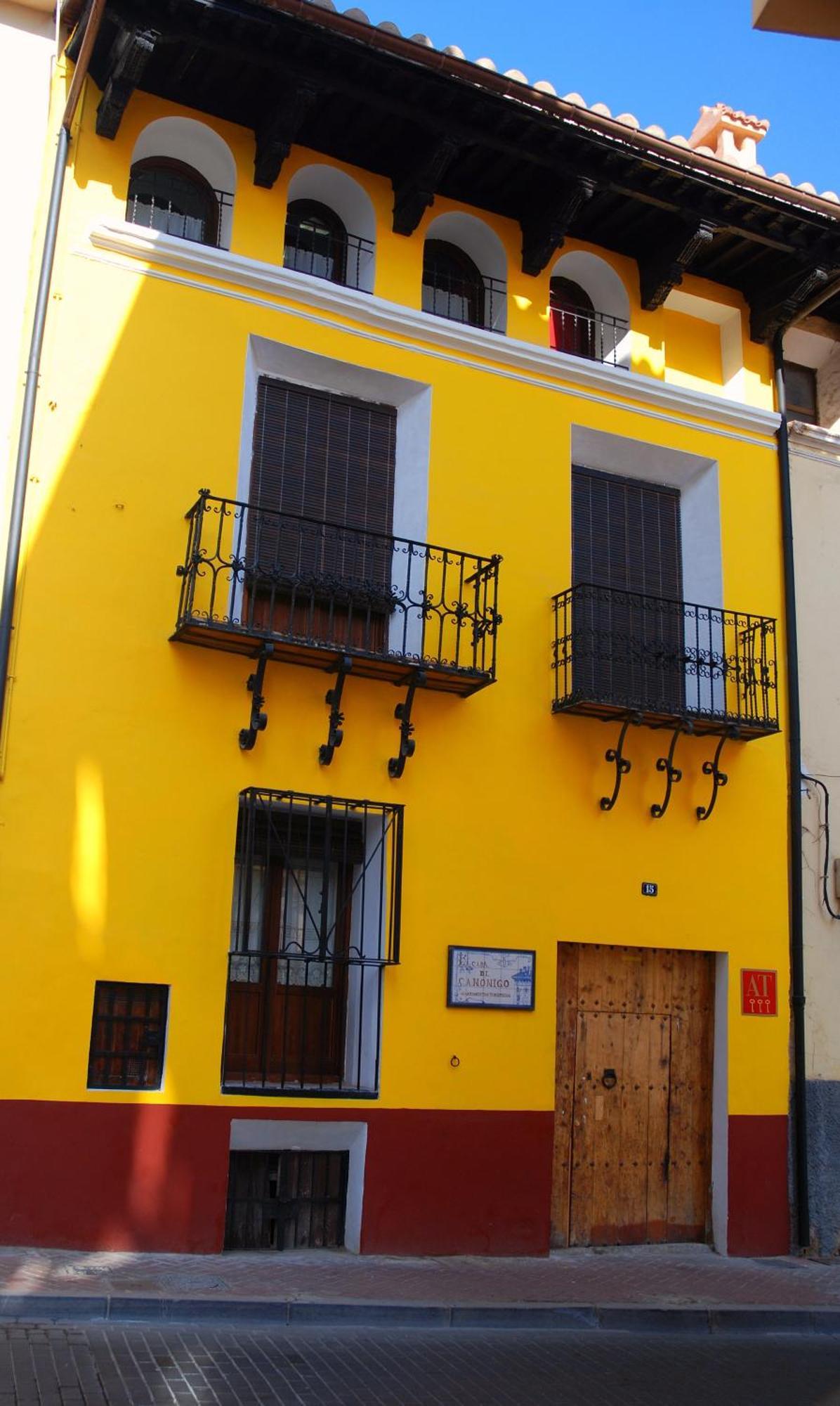 Apartamentos El Canonigo De Teruel Exterior photo