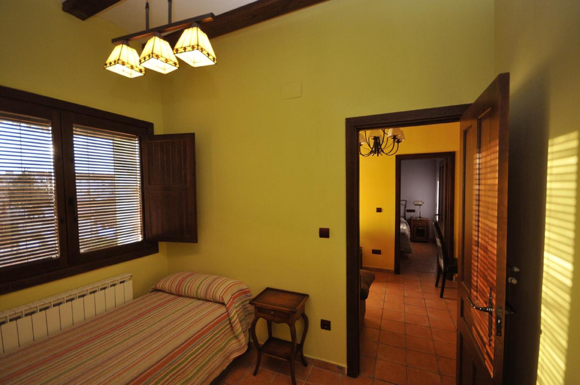 Apartamentos El Canonigo De Teruel Exterior photo
